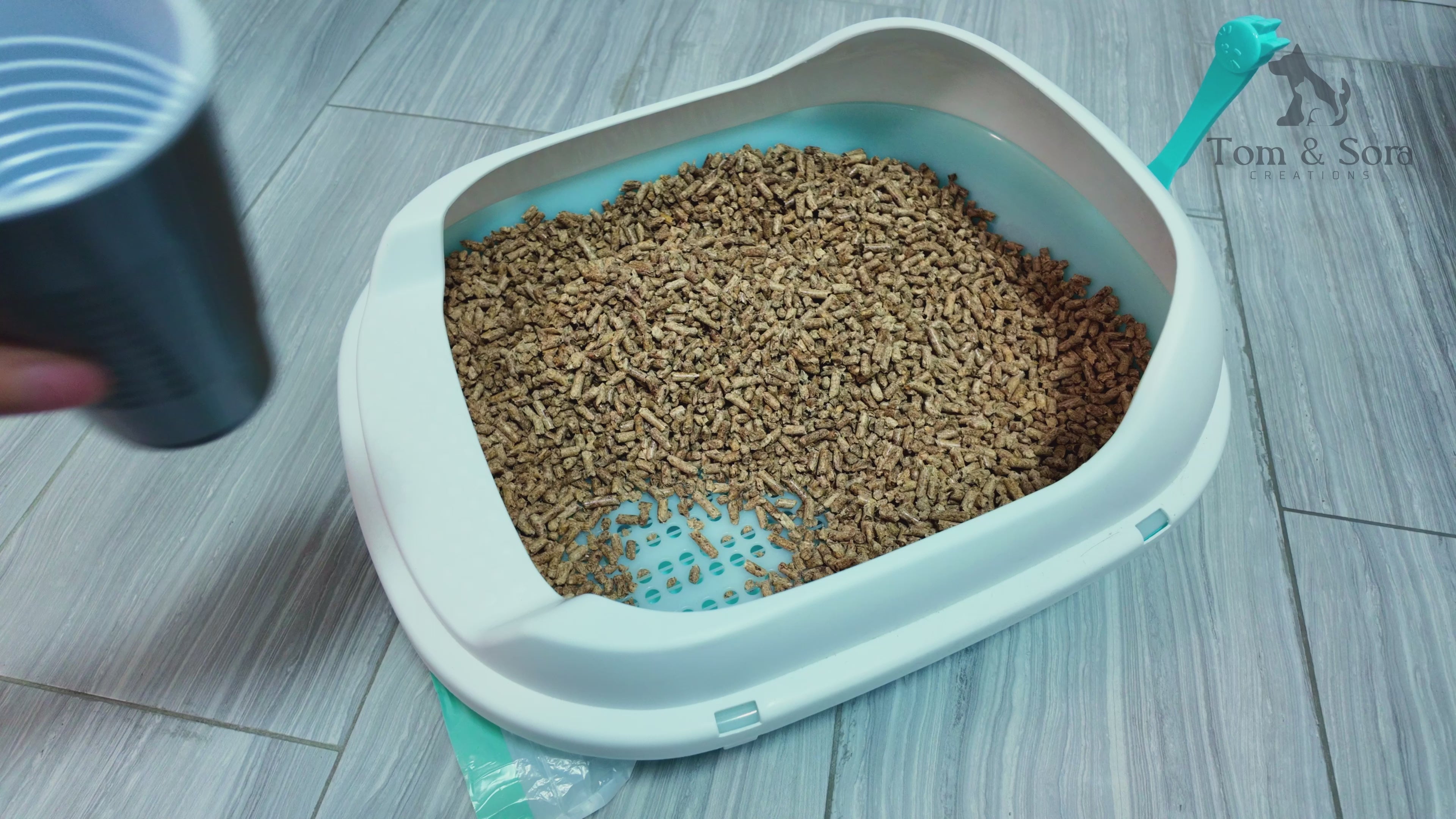 Pine Pellet Litter Box and Liners Bundle Tom Sora Creations